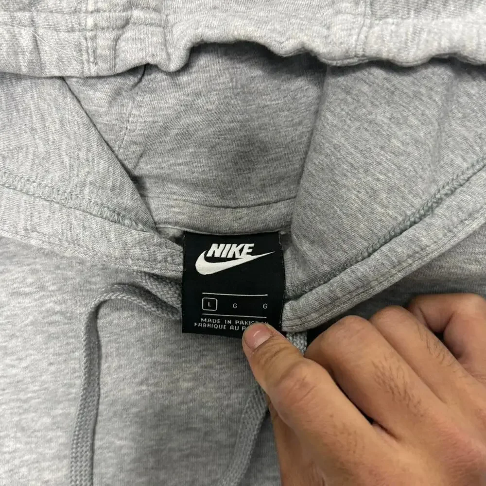 Nike gray pullover hoodie men’s large swoosh logo fleece sweatshirt